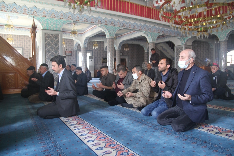 POLİS HAFTASI MÜNASEBETİYLE ULU CAMİİDE MEVLİT OKUTULDU