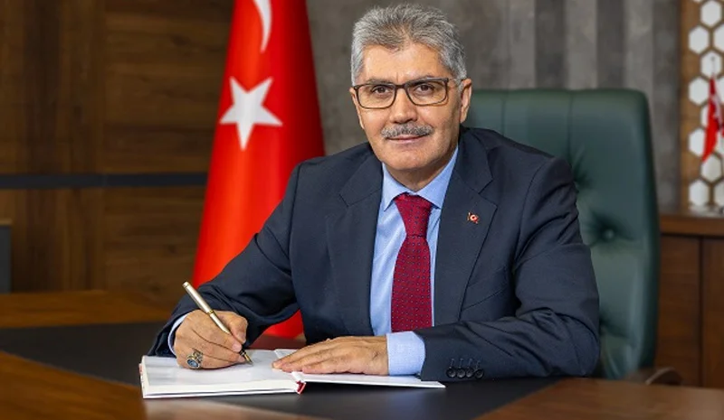 VALİ CAHİT ÇELİK GÖREVE BAŞLADI